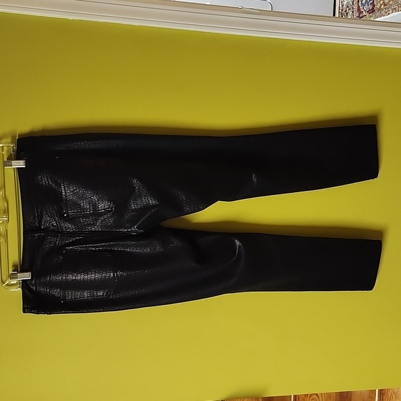 Cache Women's Tonal Premium Faux Leather Black Snake Snakeskin Skinny Pan, sz 10 - Picture 7 of 11